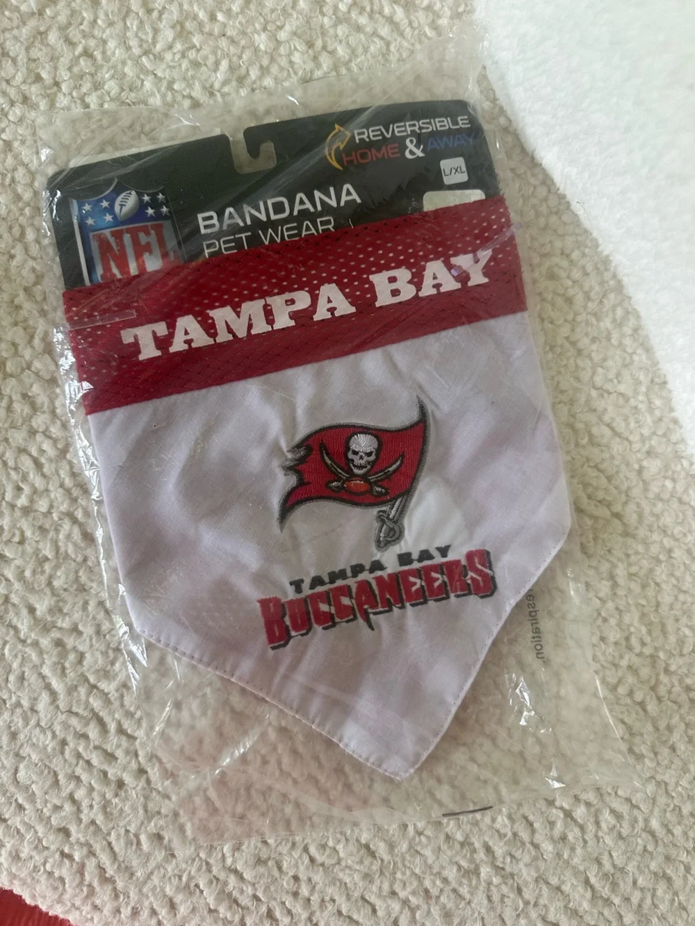 Tampa Bay Buccaneers White & Red Pet Bandana, L/XL